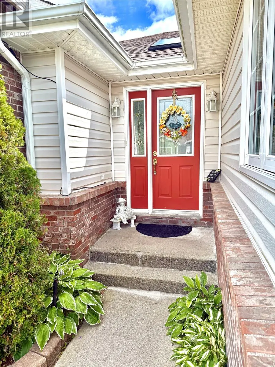21 HIBERNIA Drive