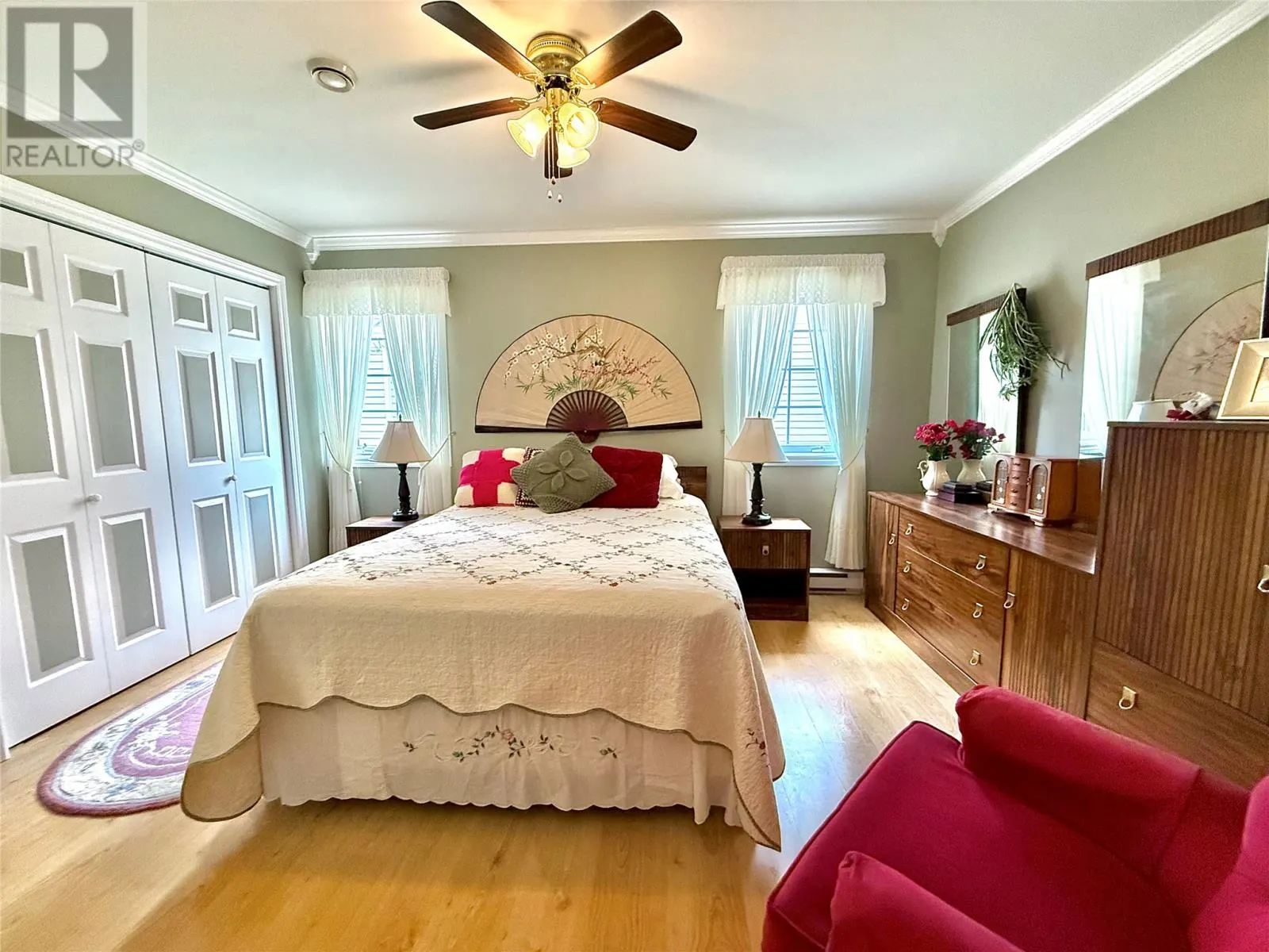 21 HIBERNIA Drive