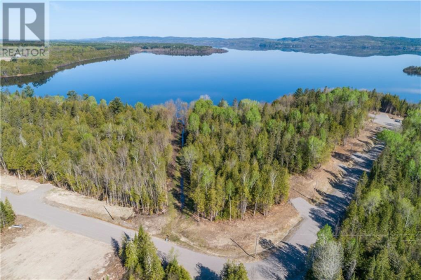 437 MULLOY BAY DRIVE, Westmeath