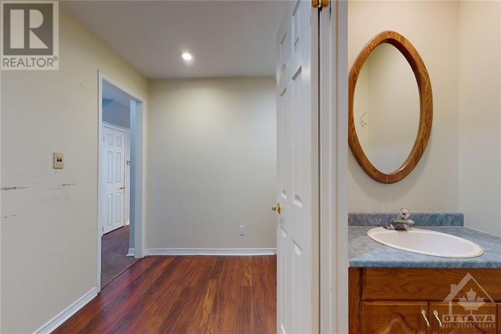 Listing 1293962 - Large Photo # 16