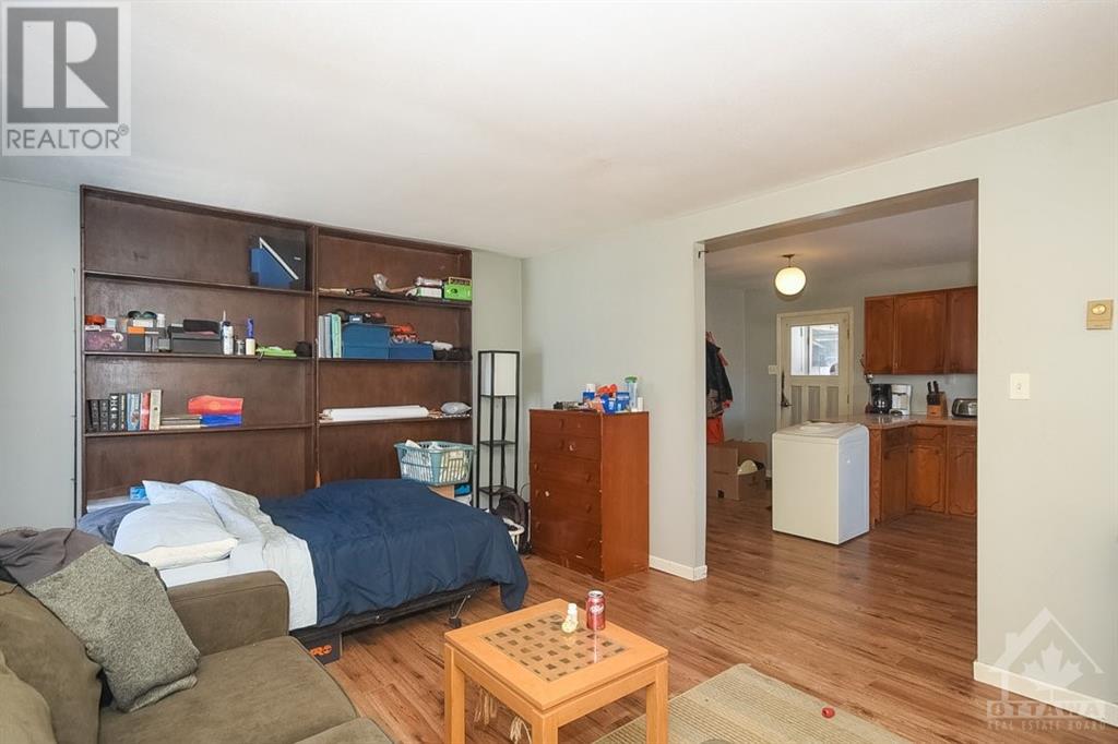 Listing 1297873 - Large Photo # 18