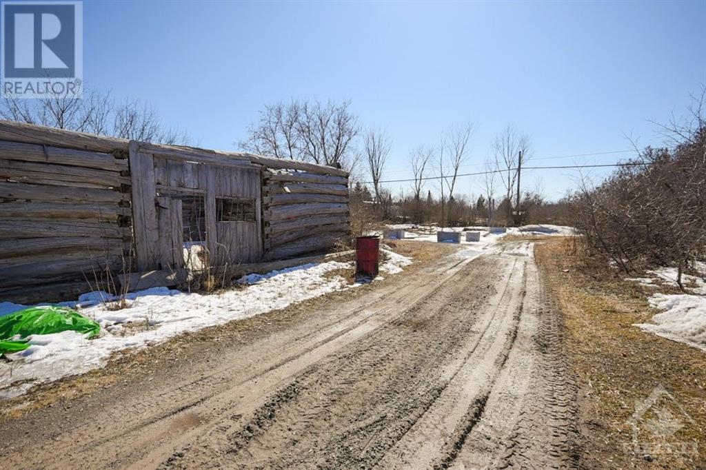 Listing 1297873 - Large Photo # 26