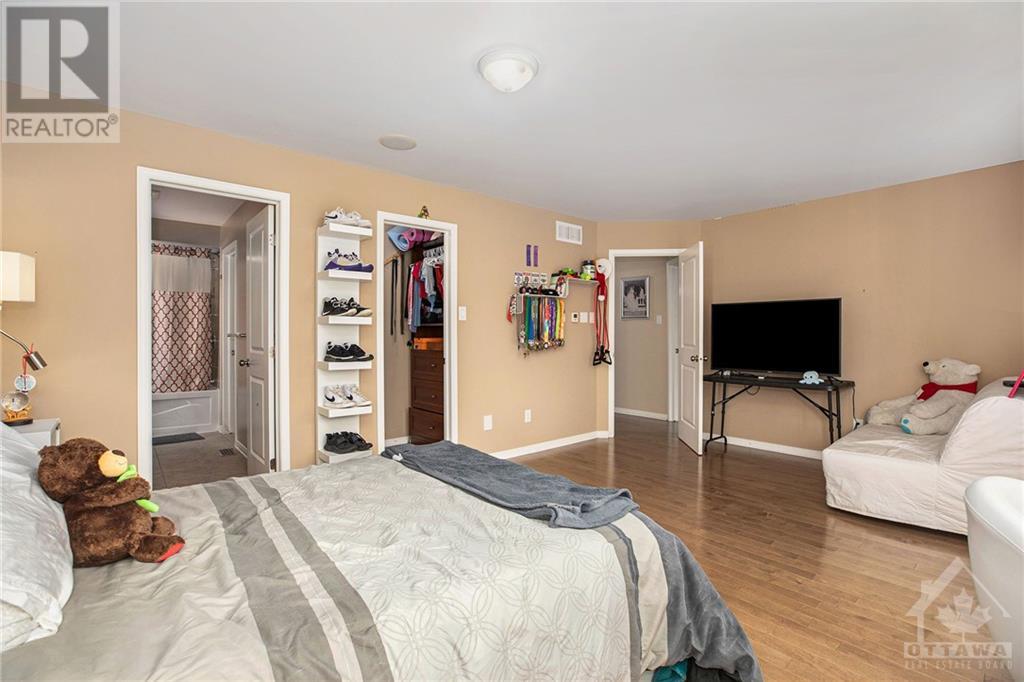 Listing 1298307 - Large Photo # 21