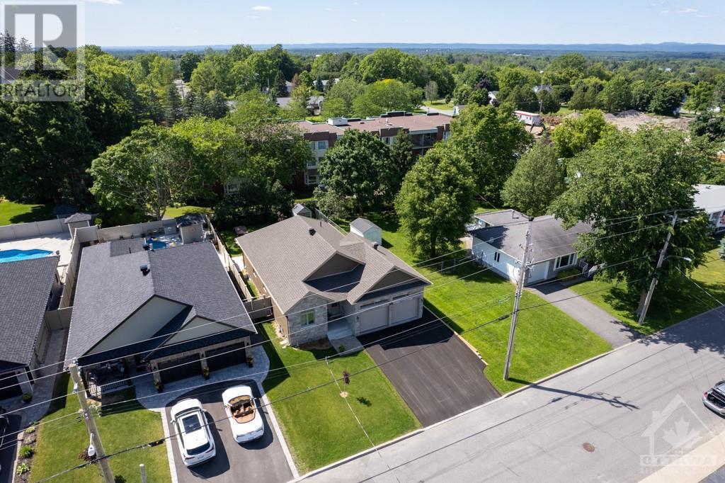 Listing 1299362 - Large Photo # 22
