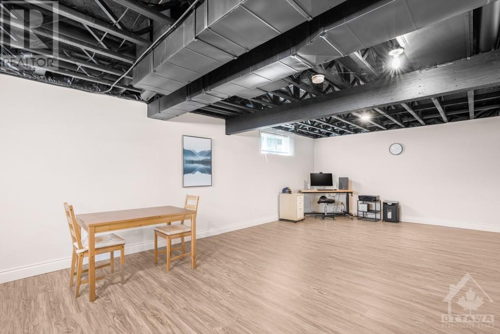 Listing 1299362 - Large Photo # 14
