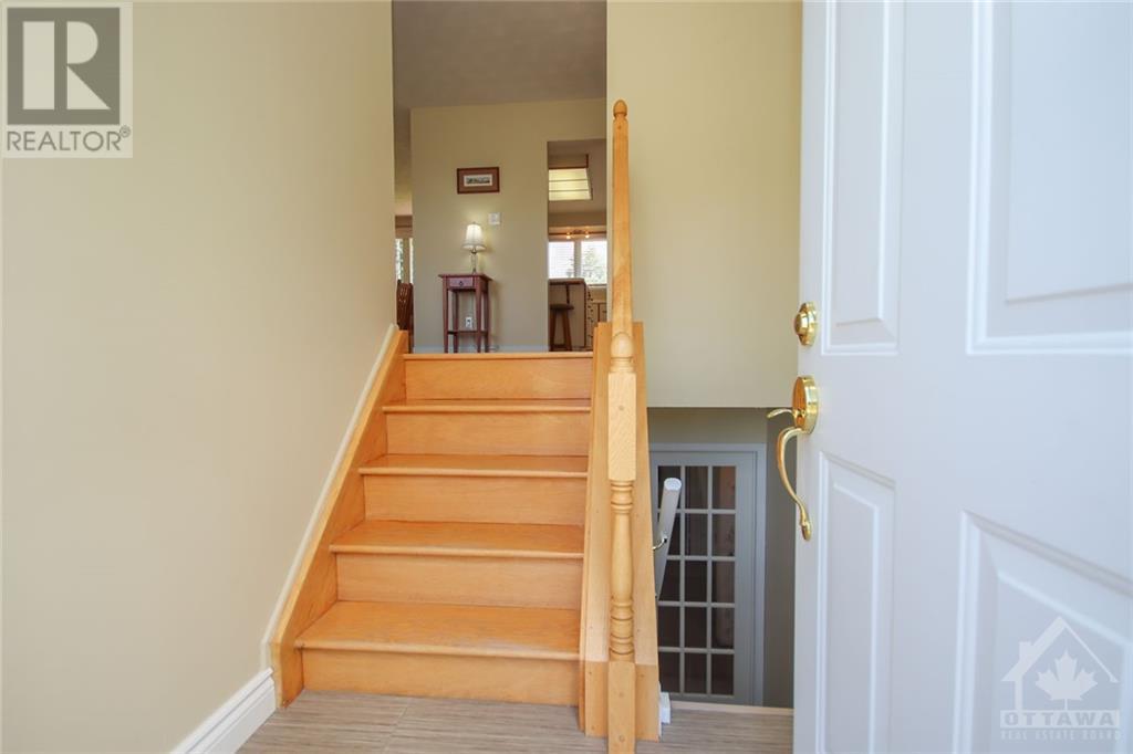 Listing 1300258 - Large Photo # 4