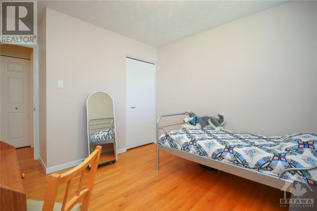 Listing 1300258 - Large Photo # 18