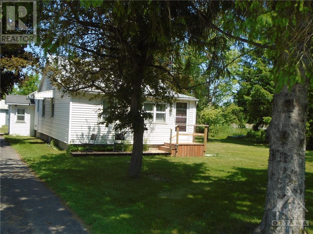 Listing 1300669 - Large Photo # 2