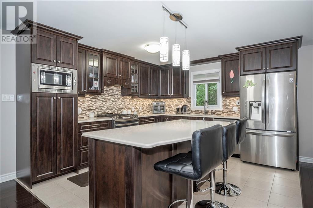 Listing 1301028 - Large Photo # 4