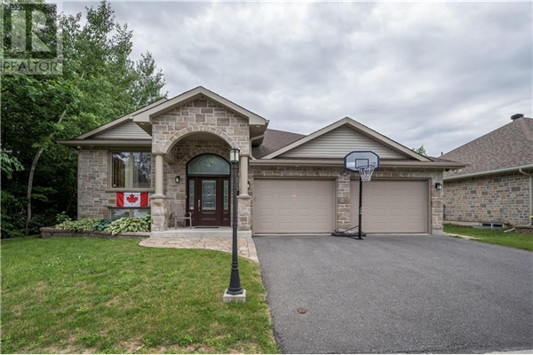 1208 INNWOOD AVENUE, Cornwall
