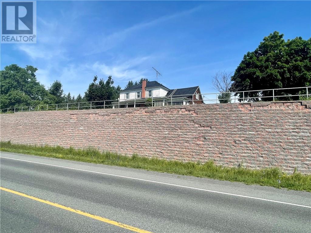 Listing 1302342 - Large Photo # 4