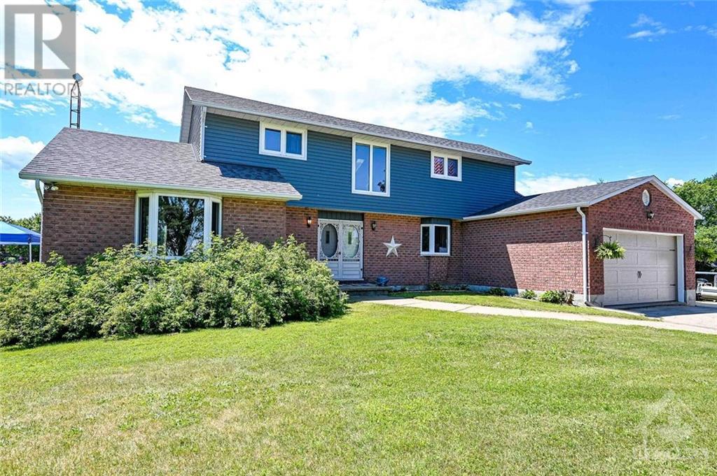 Listing 1302600 - Large Photo # 1
