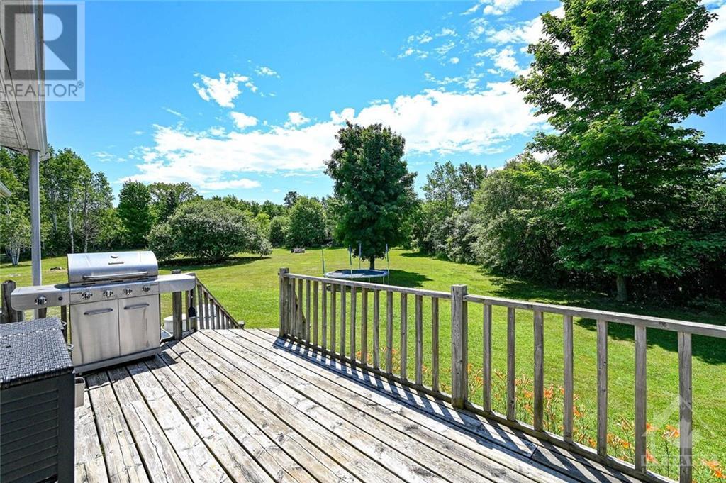 Listing 1302600 - Large Photo # 23