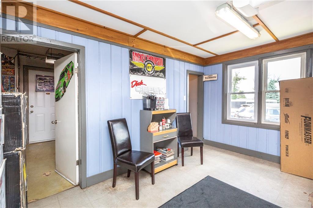 Listing 1306961 - Large Photo # 15