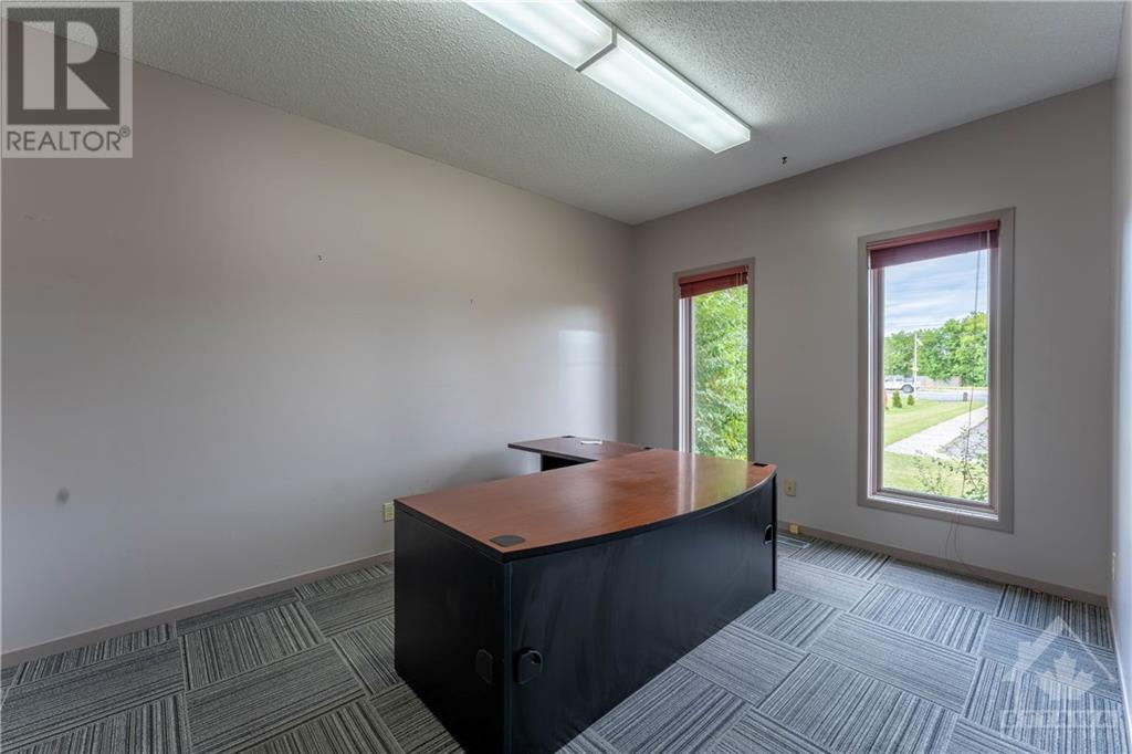 Listing 1307665 - Large Photo # 14