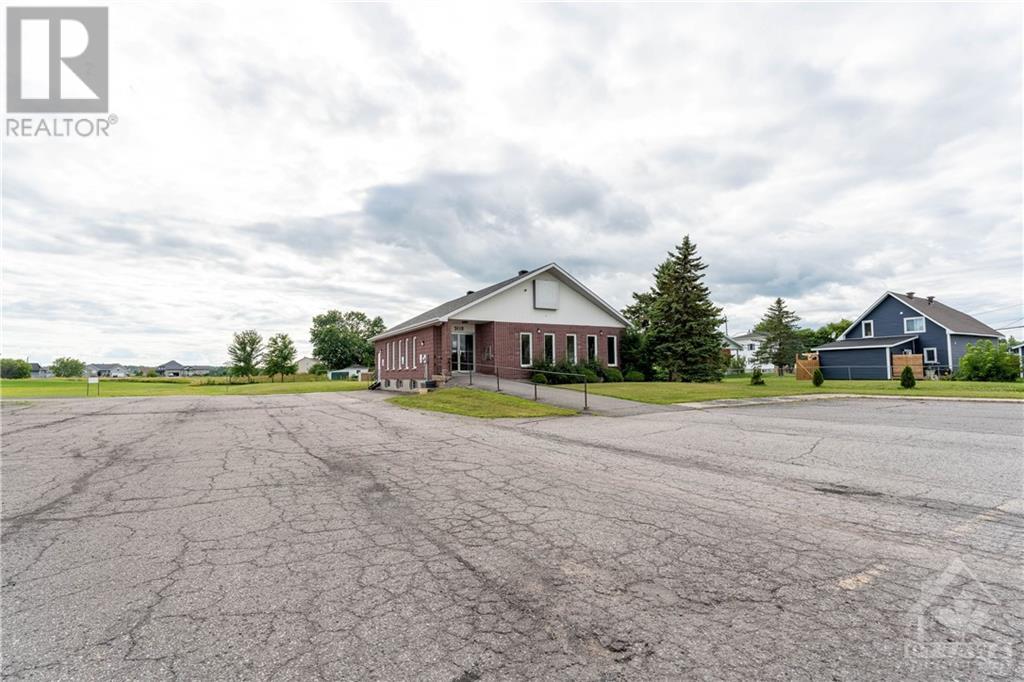 Listing 1307665 - Large Photo # 2