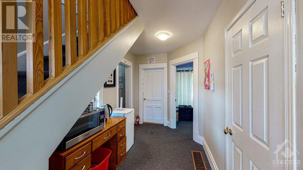 Listing 1308146 - Large Photo # 10