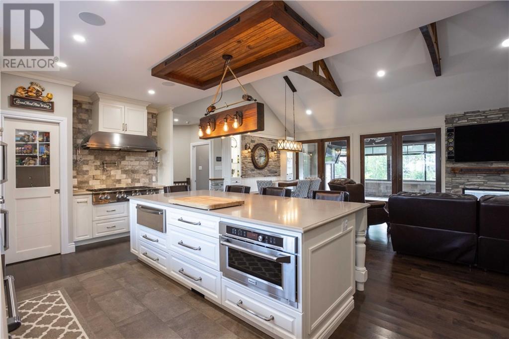 Listing 1308407 - Large Photo # 16