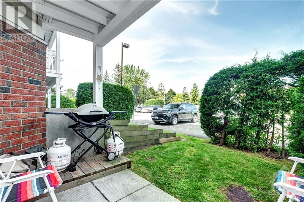 268 LORRY GREENBERG DRIVE UNIT6, (MLS® 6161342) See this condo