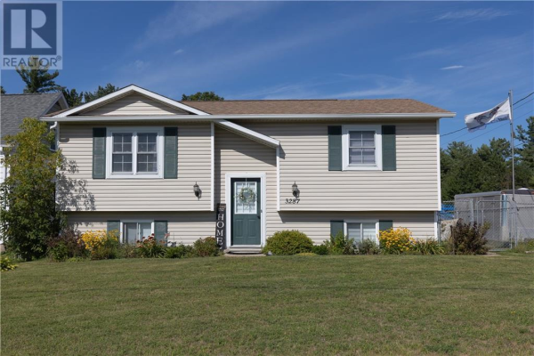 3287 PETAWAWA BOULEVARD, Petawawa