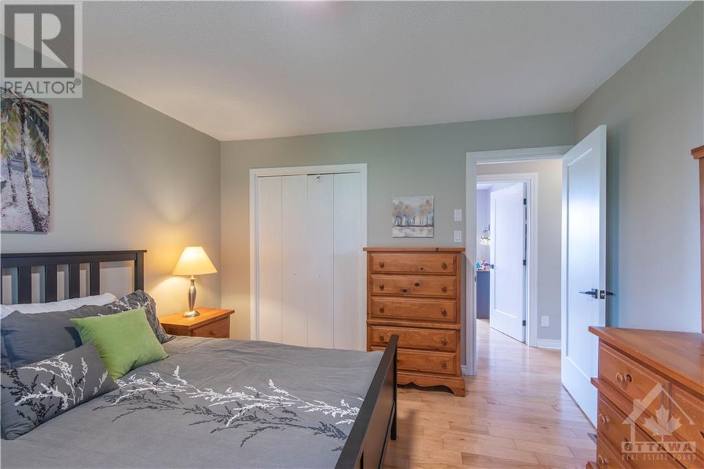 Listing 1310426 - Large Photo # 10