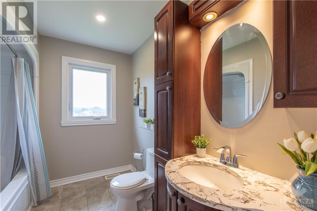 Listing 1310426 - Large Photo # 14