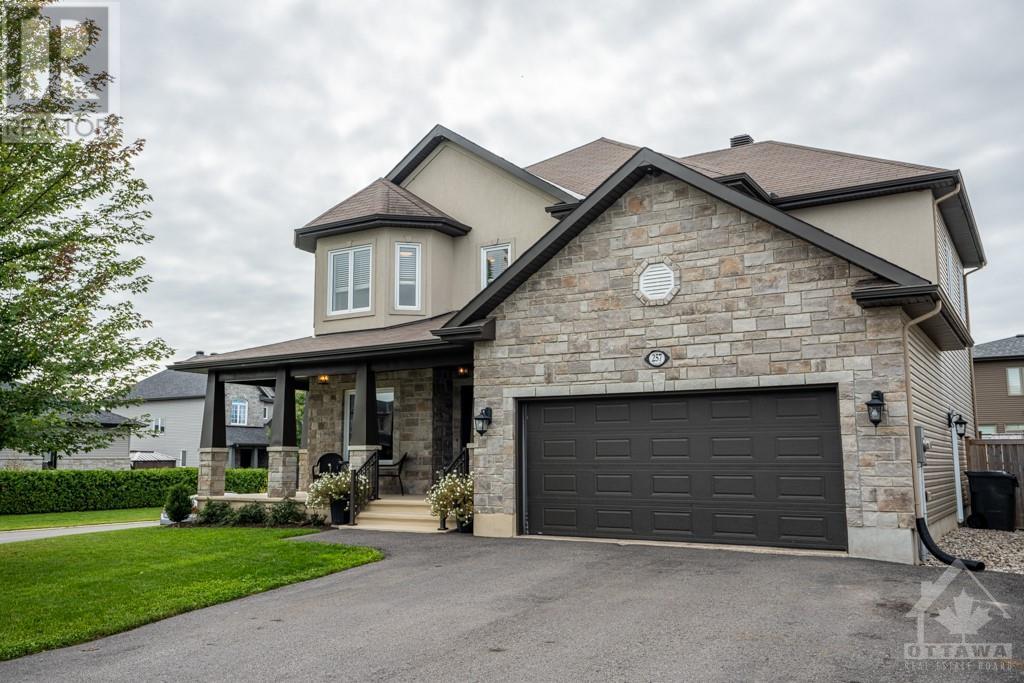 Listing 1310476 - Large Photo # 1