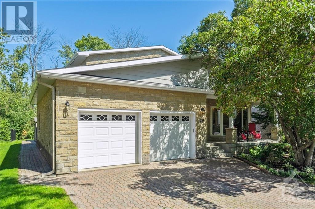 Listing 1310580 - Large Photo # 1