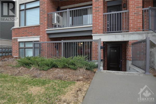371 HALIBURTON HEIGHTS UNIT#A, Stittsville