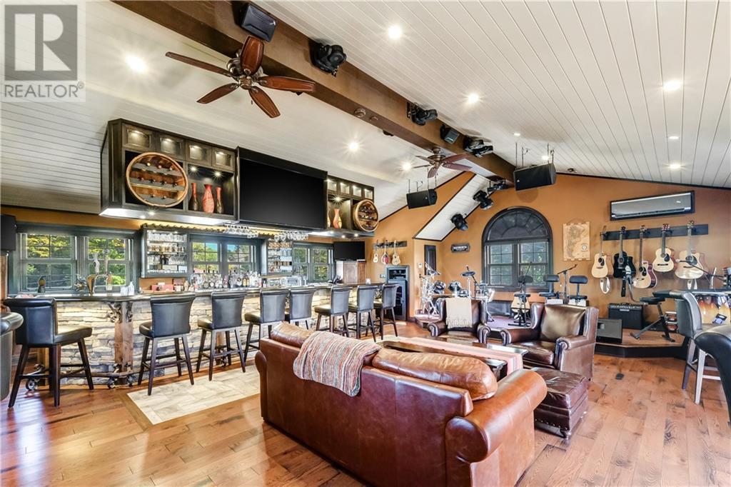270 SPENCE LANE