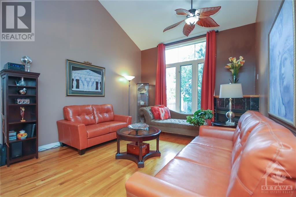 Listing 1316348 - Large Photo # 4