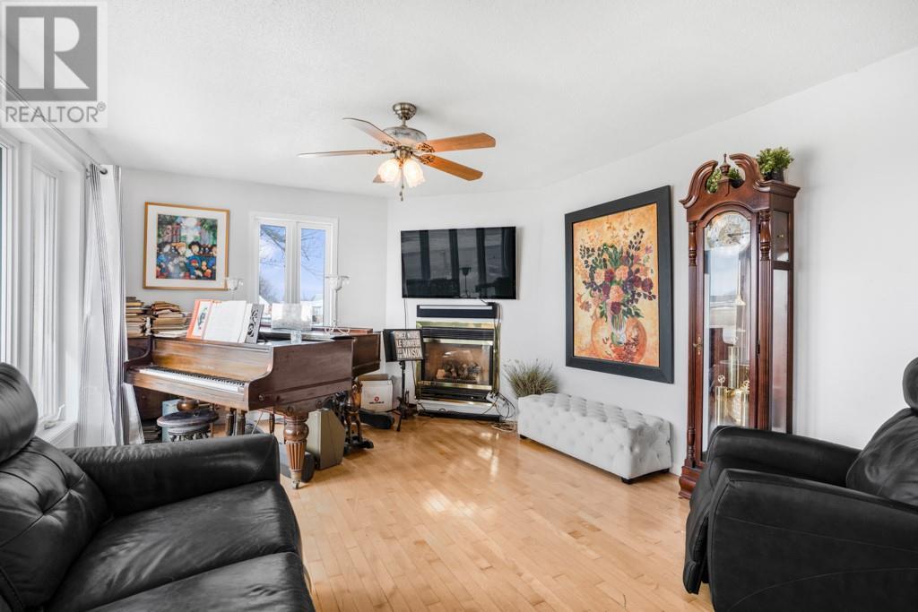 Listing 1320437 - Large Photo # 17