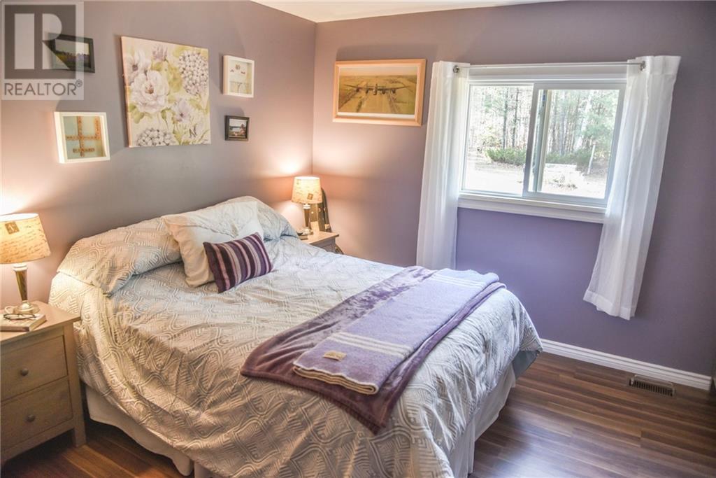 Listing 1320673 - Large Photo # 14