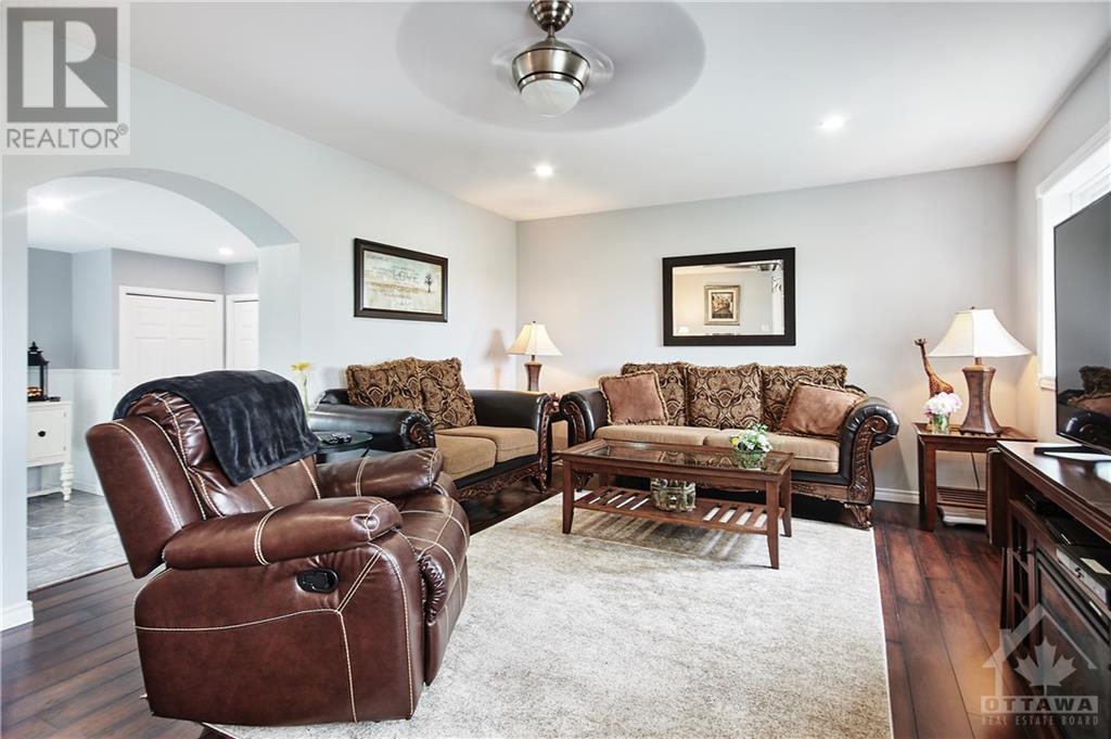 Listing 1320776 - Large Photo # 17