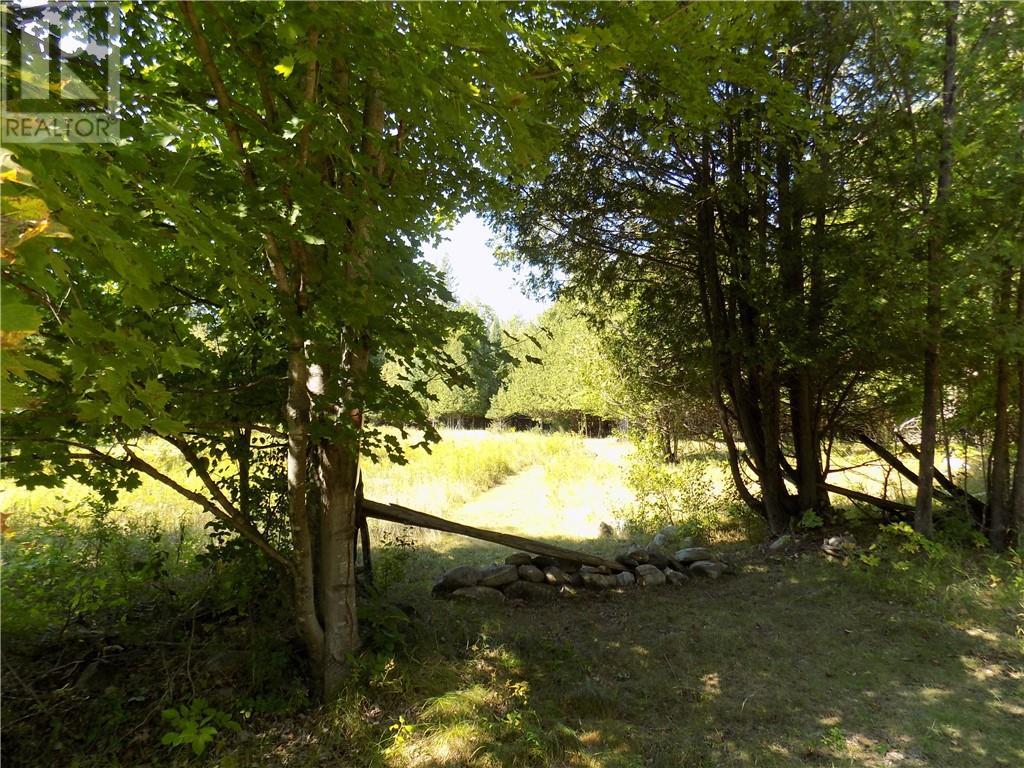 Listing 1320818 - Large Photo # 2