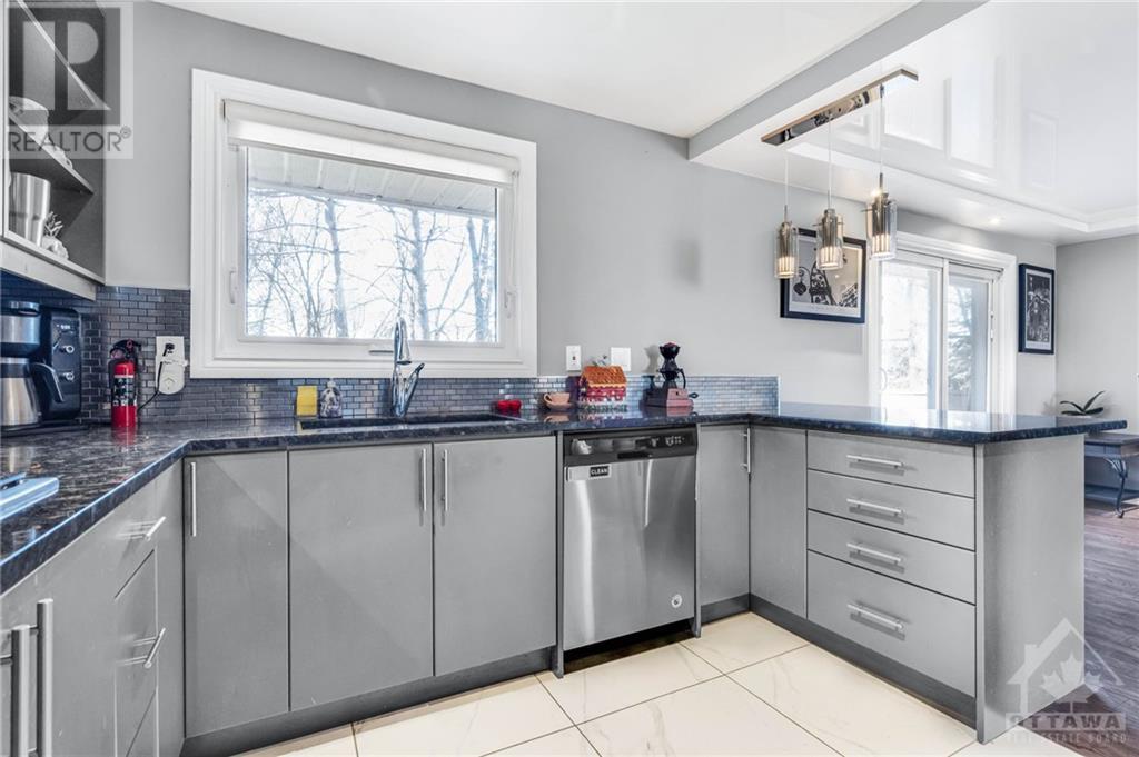 Listing 1321102 - Large Photo # 10