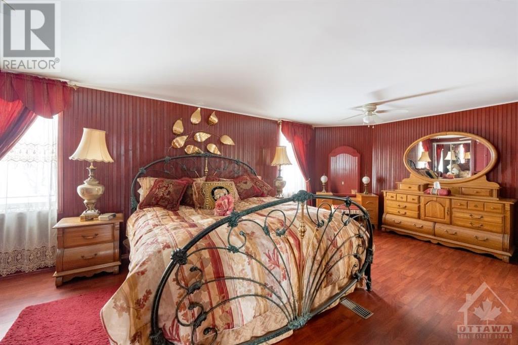 Listing 1322133 - Large Photo # 15