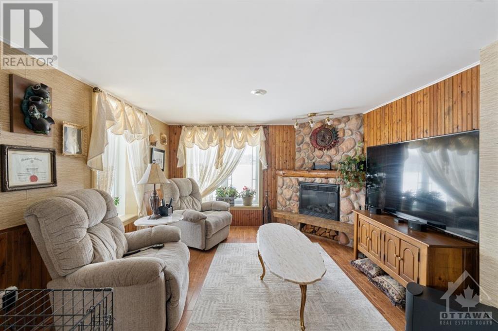 Listing 1322133 - Large Photo # 11