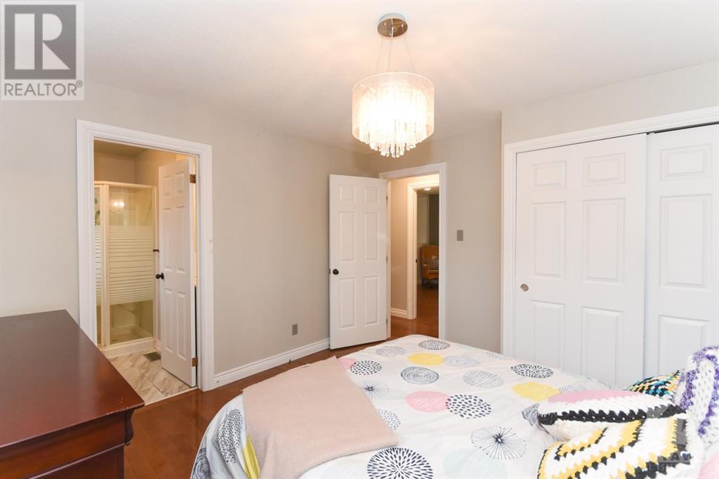 Listing 1322343 - Large Photo # 14