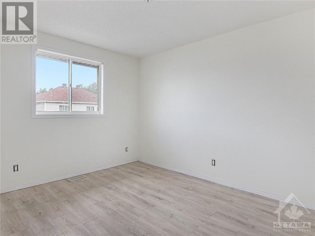 Listing 1322497 - Large Photo # 25