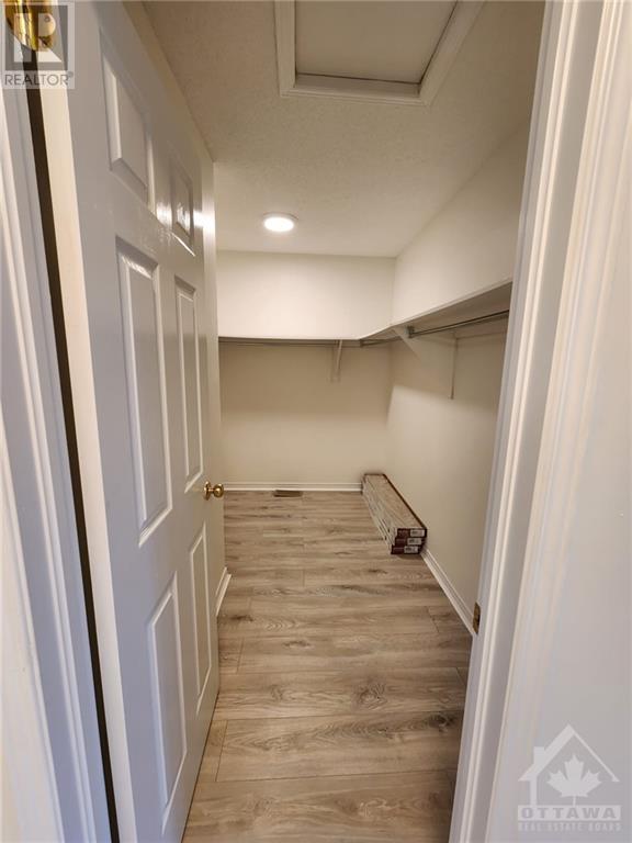 Listing 1322497 - Large Photo # 22