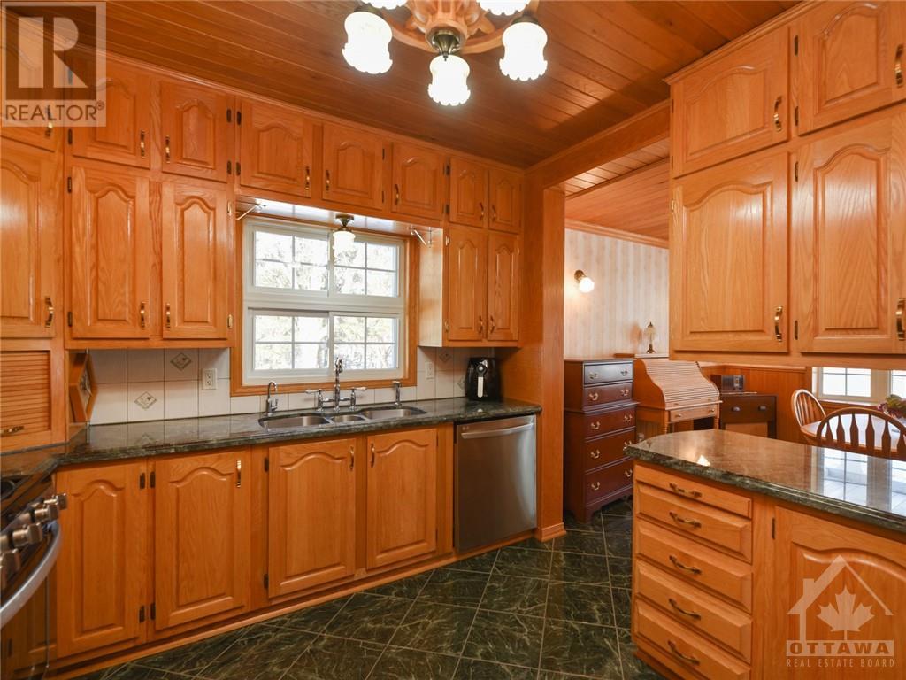 Listing 1323154 - Large Photo # 10