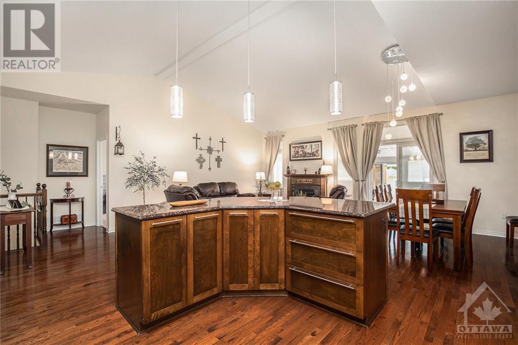 Listing 1323308 - Large Photo # 8