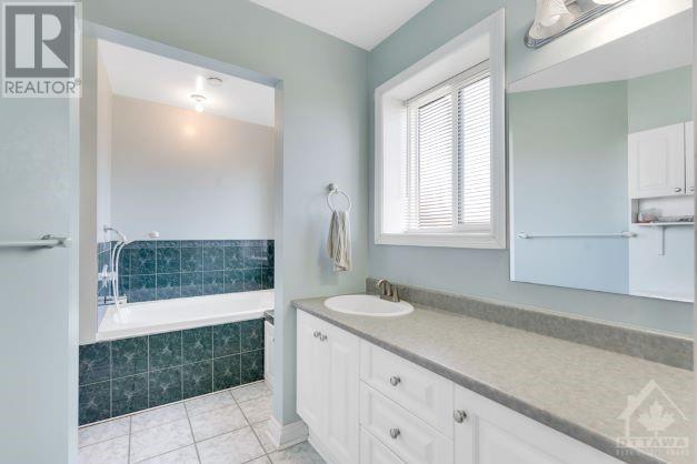 Listing 1323449 - Large Photo # 12