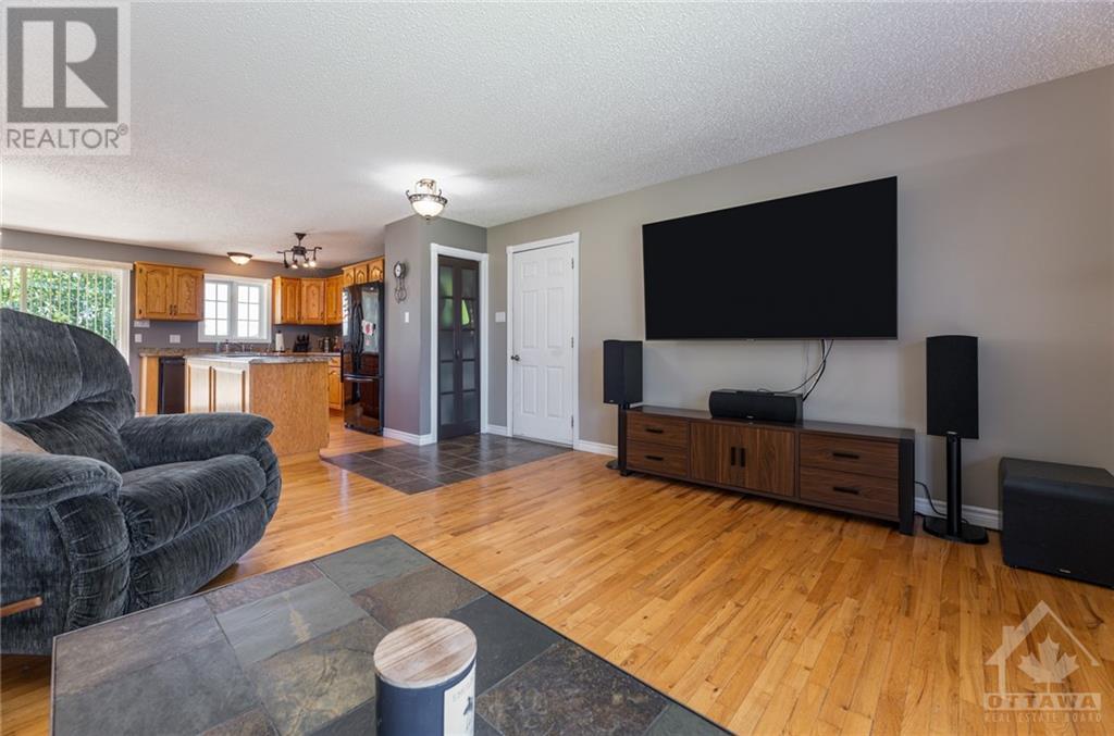 Listing 1324274 - Large Photo # 10