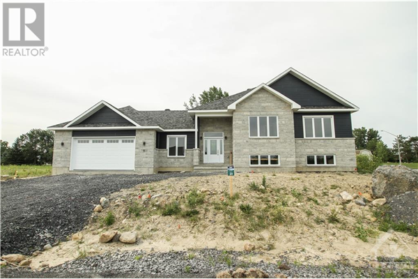 1 WHITETAIL AVENUE, Long Sault
