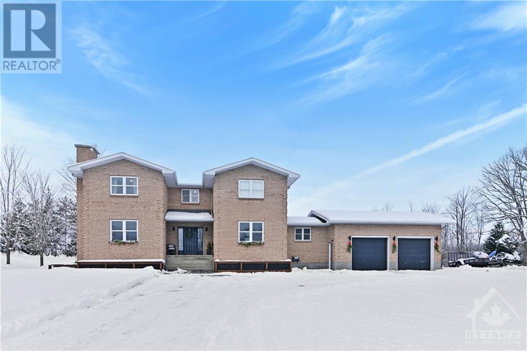 Listing 1324778 - Large Photo # 1