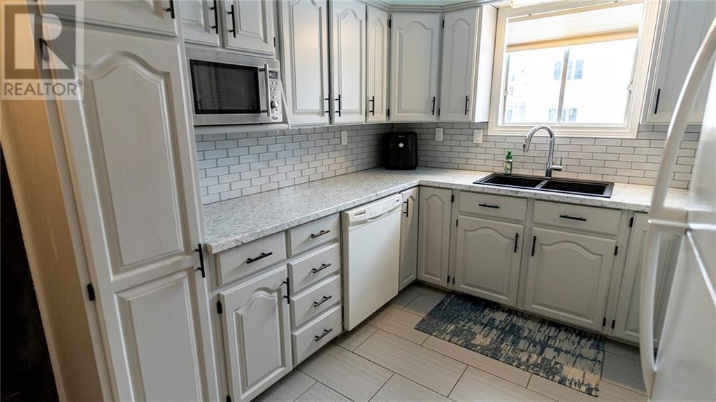 Listing 1325037 - Large Photo # 14