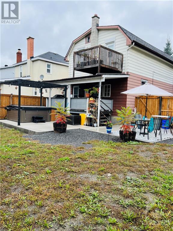 Listing 1325413 - Large Photo # 2