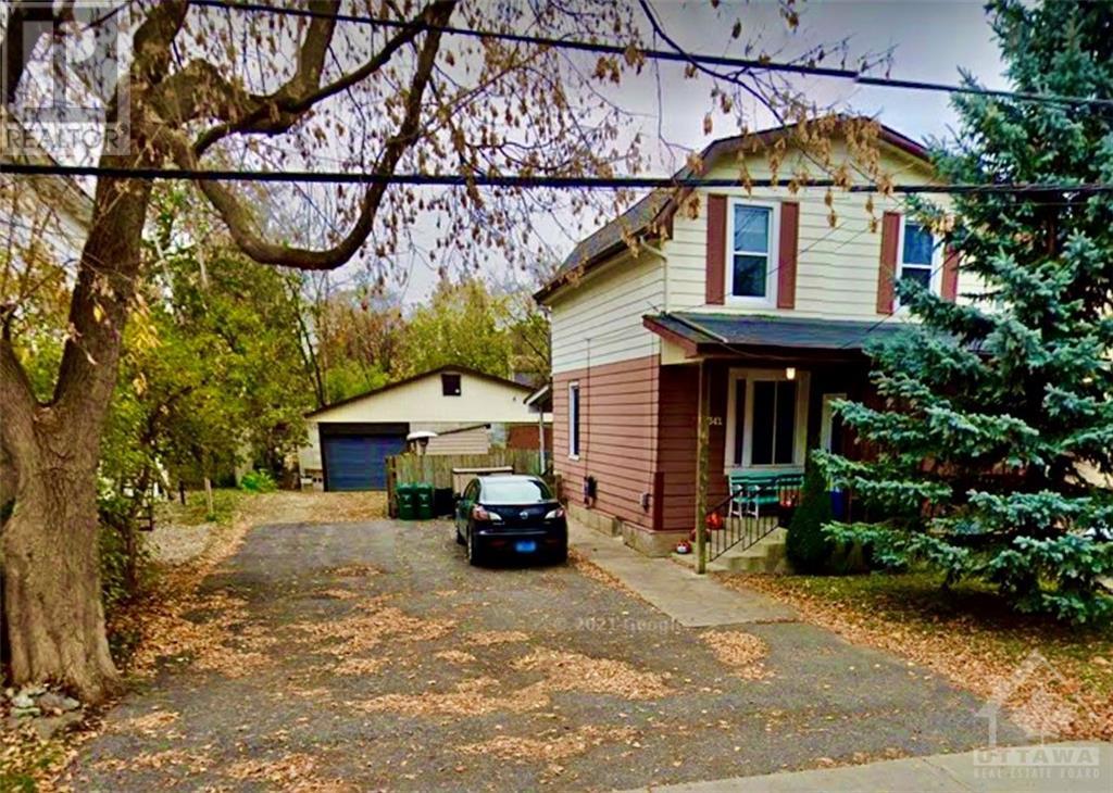 Listing 1325413 - Large Photo # 1